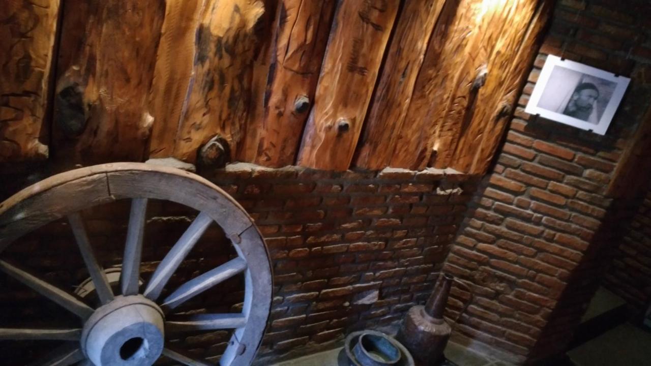 Daeli Hotel 메스티아 외부 사진